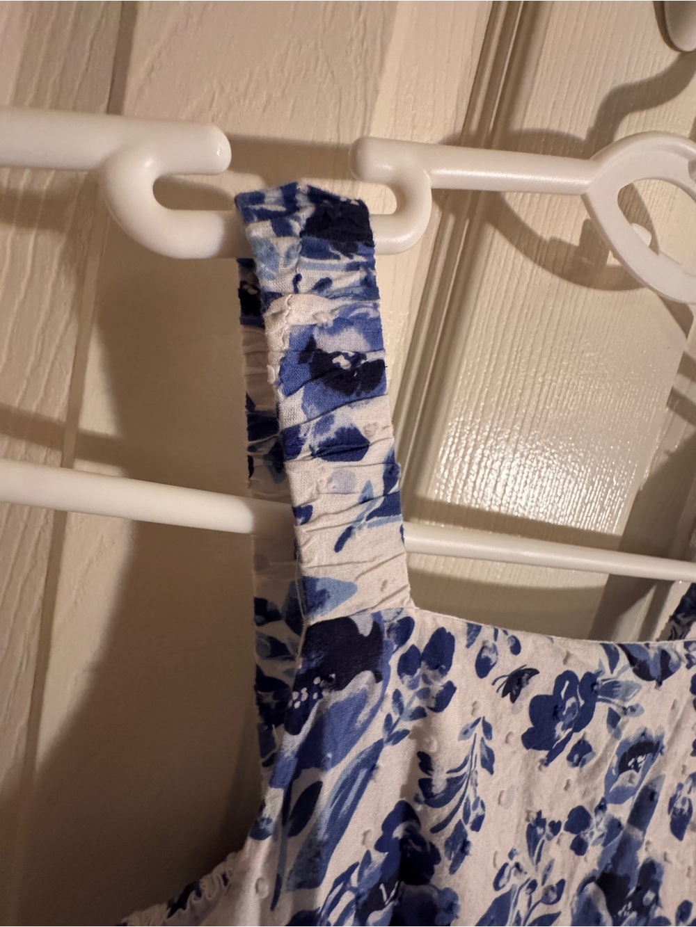 Isaac Mizrahi Girls Blue and White Floral Sundress - Size 10 - Picture 2 of 5